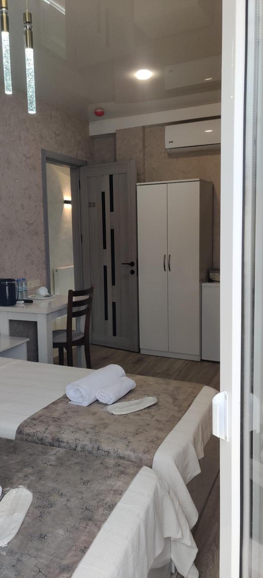 Hotel Mimino T&G Tiflis Habitación foto